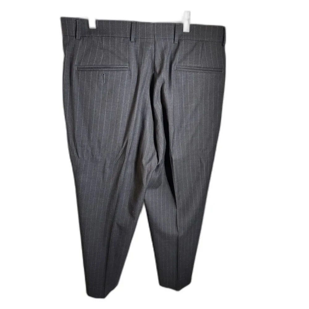 Stafford Men’s 3-Piece Charcoal Pinstripe Worsted Wool Suit Classic Fit